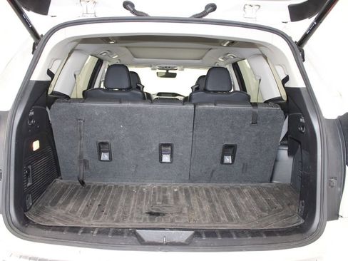 Used 2021 Subaru Ascent Limited w/ Technology Package AWD/4WD image 13