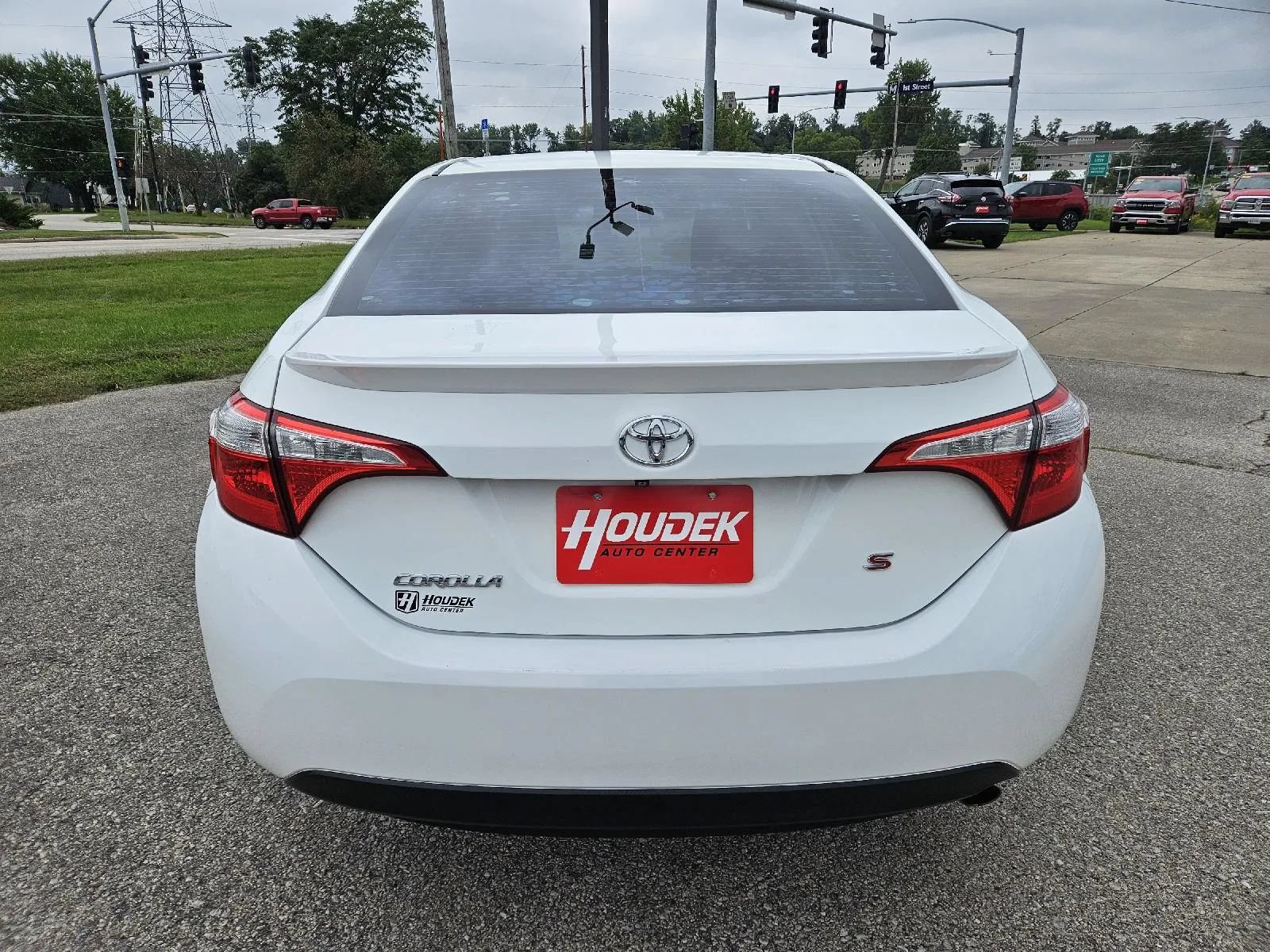 Used 2016 Toyota Corolla S FWD image 7