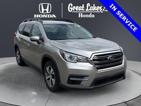 Used 2019 Subaru Ascent Premium w/ Popular Package #4 AWD/4WD image 1