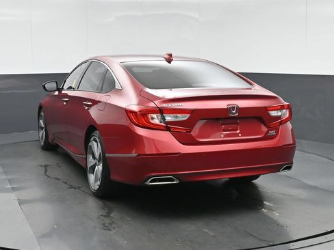 Used 2018 Honda Accord Touring image 5