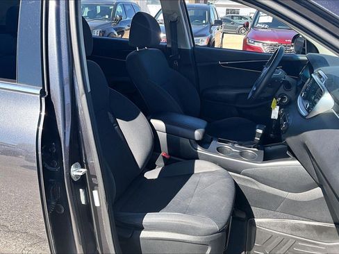 Used 2019 Kia Sorento LX w/ LX V6 Convenience Package image 30