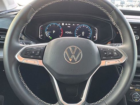 Used 2023 Volkswagen Taos SEL AWD/4WD image 16