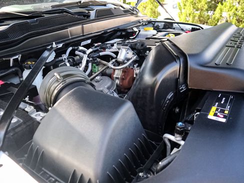 Used 2025 RAM 2500 Laramie AWD/4WD image 34