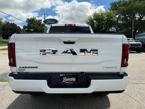 Used 2026 RAM 2500 Laramie AWD/4WD image 6