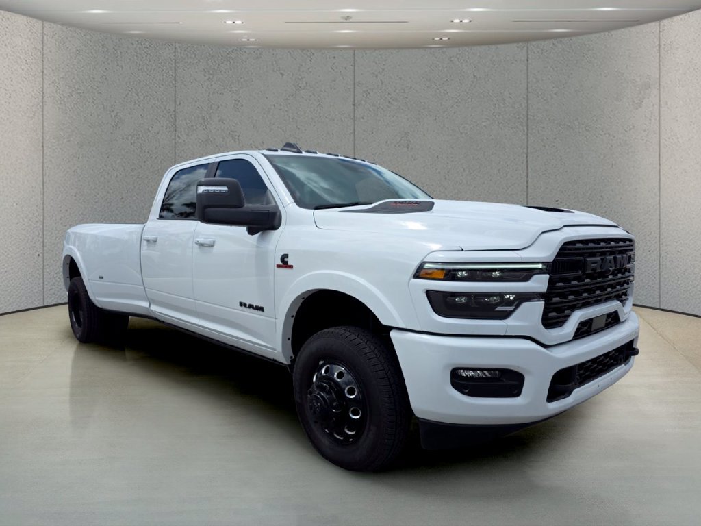 New 2026 RAM 3500 Limited AWD/4WD image 13