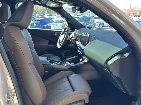 Used 2025 BMW X3 xDrive30i w/ Premium Package image 10