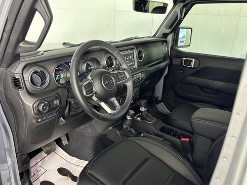 Certified 2023 Jeep Wrangler Unlimited Sahara w/ Cold Weather Group AWD/4WD image 11