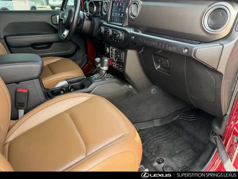 Used 2021 Jeep Wrangler Unlimited Rubicon AWD/4WD image 13