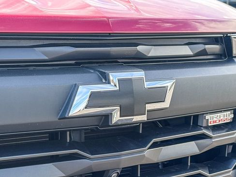 Used 2026 Chevrolet Colorado Trail Boss AWD/4WD image 10