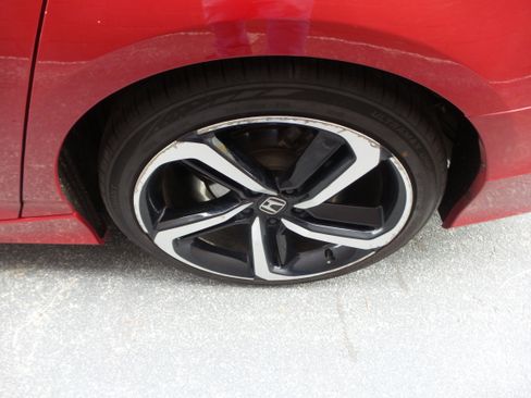Used 2018 Honda Accord Sport image 26
