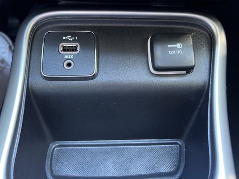 Used 2021 Jeep Compass Latitude image 28