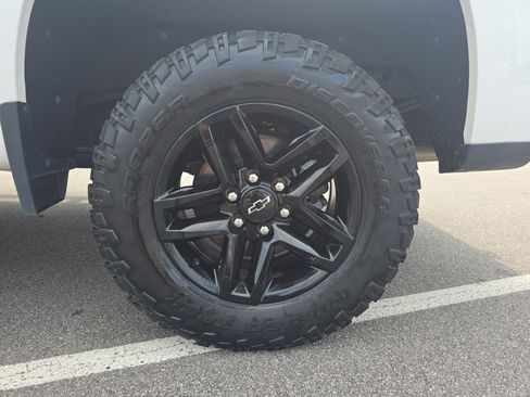 Used 2019 Chevrolet Silverado 1500 LT Trail Boss AWD/4WD image 33