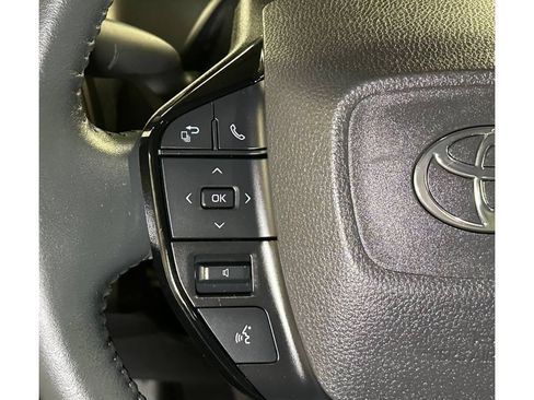 Used 2023 Toyota bZ4X FWD image 25