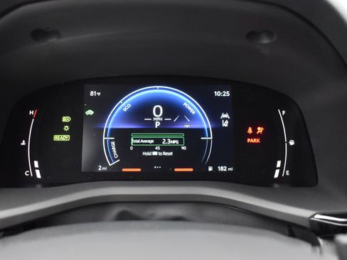 Used 2025 Toyota Camry SE image 15