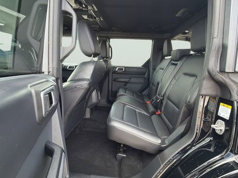 New 2025 Ford Bronco Outer Banks AWD/4WD image 18