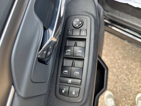 Used 2024 RAM 1500 Classic SLT AWD/4WD image 11