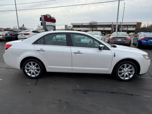 Used 2011 Lincoln MKZ image 12