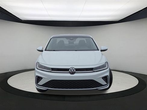 New 2026 Volkswagen Jetta SE image 2