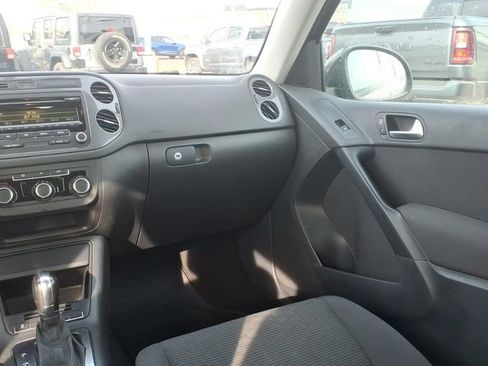 Used 2012 Volkswagen Tiguan S FWD image 13