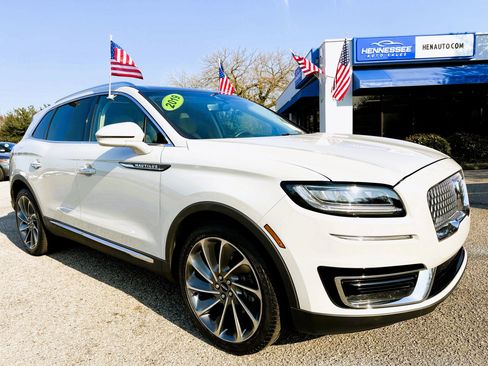 Used 2019 Lincoln Nautilus Reserve image 10
