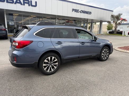 Used 2016 Subaru Outback 2.5i Limited AWD/4WD image 3