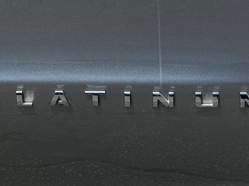 Used 2023 Ford Expedition Max Platinum image 11