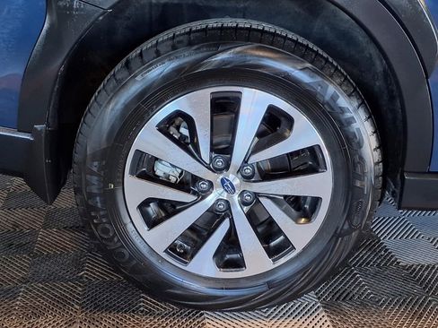 Used 2024 Subaru Outback Premium image 9