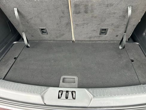 Certified 2022 Ford Explorer XLT w/ Equipment Group 202A image 10