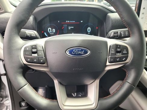 New 2026 Ford Explorer Active w/ Active Comfort Package image 20
