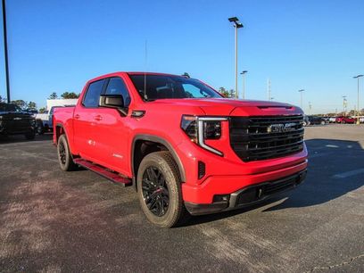New 2025 GMC Sierra 1500 Elevation w/ LPO, Elevation Black Package