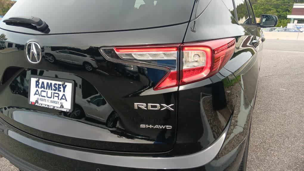 Used 2023 Acura RDX w/ Advance Package AWD/4WD image 5
