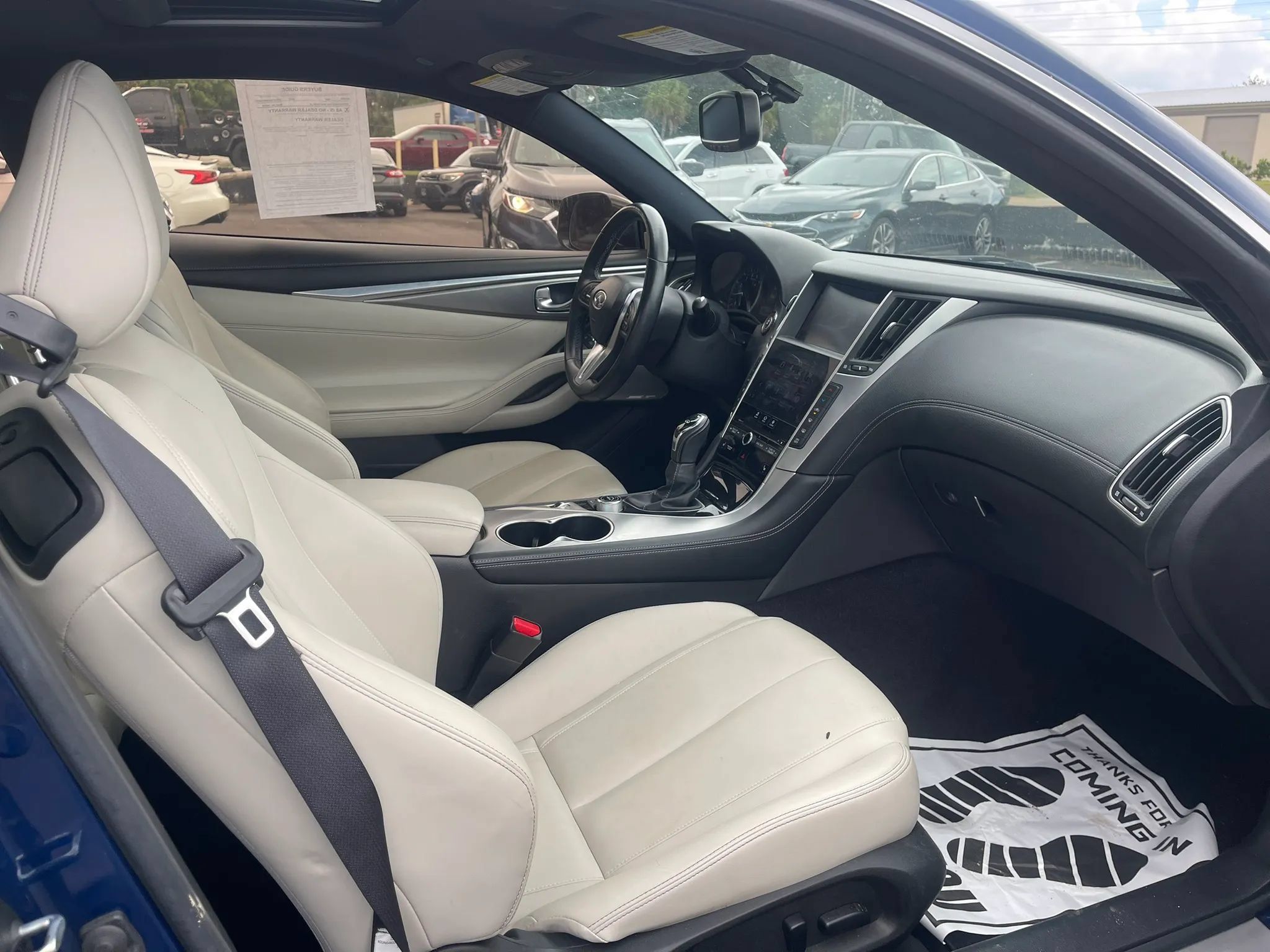Used 2017 INFINITI Q60 3.0t w/ Premium Plus Package 3.0T RWD image 15