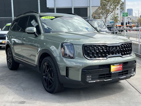 Certified 2025 Kia Telluride SX Prestige X-Line AWD/4WD image 10