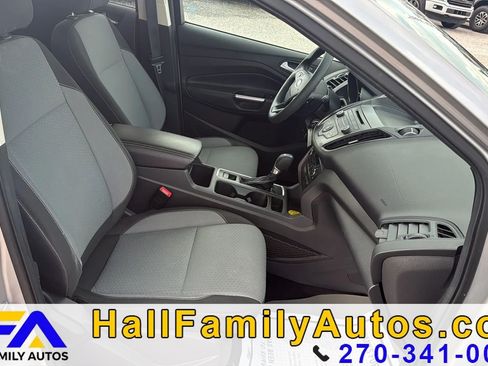 Used 2017 Ford Escape SE FWD image 15
