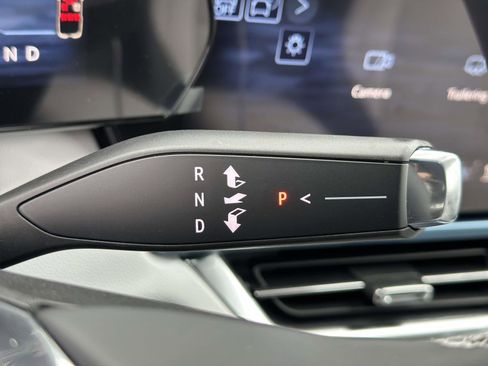 New 2026 Chevrolet Equinox EV LT image 13