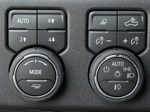 New 2026 Chevrolet Silverado 1500 LTZ w/ LTZ Premium Texas Edition image 18