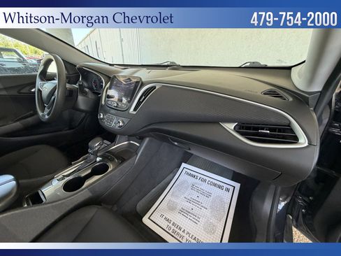 Used 2023 Chevrolet Malibu LT FWD image 30