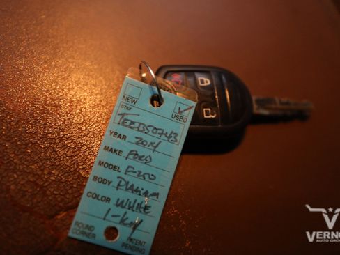 Used 2014 Ford F250 Platinum w/ FX4 Off-Road Package image 42