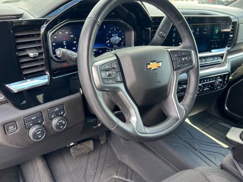 Used 2024 Chevrolet Silverado 1500 LT w/ Convenience Package II AWD/4WD image 21