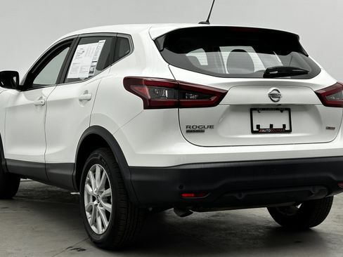 Used 2021 Nissan Rogue Sport S image 5