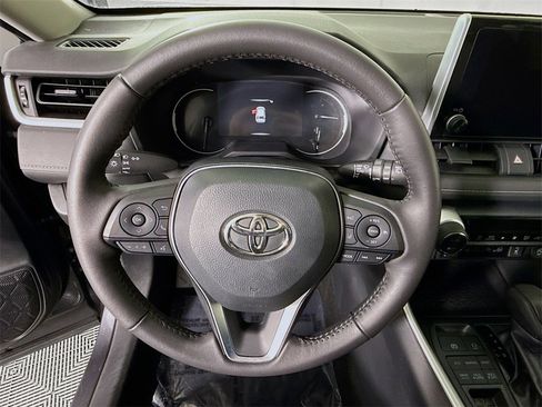Certified 2023 Toyota RAV4 XLE image 21