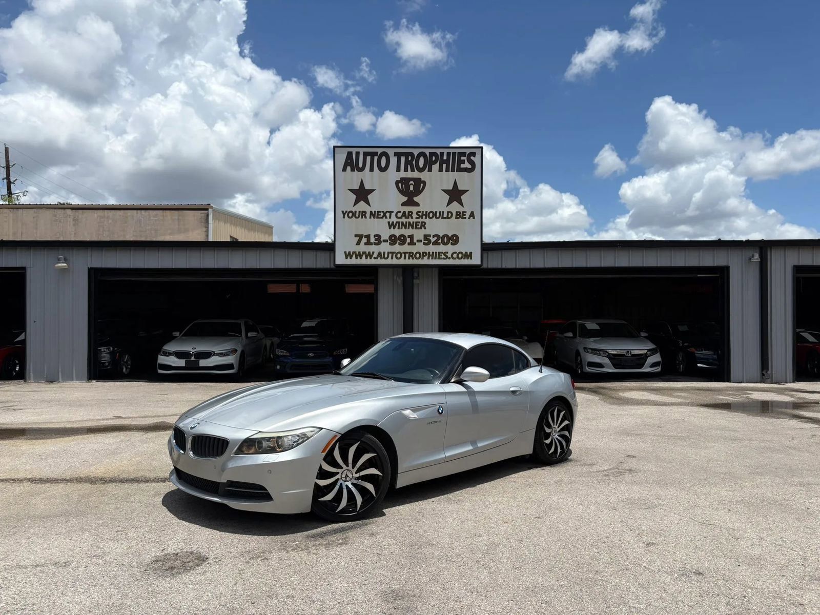 Used 2012 BMW Z4 sDrive28i w/ Sport Pkg RWD image 1