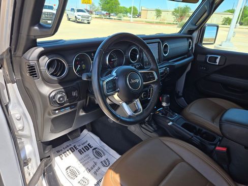 Certified 2023 Jeep Wrangler Unlimited Sahara w/ Cold Weather Group AWD/4WD image 11
