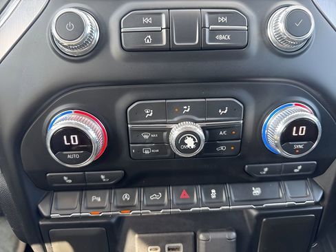 Used 2020 GMC Sierra 1500 Elevation w/ Elevation Value Package image 18