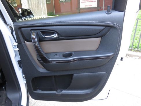 Used 2016 GMC Acadia SLT w/ Premium Edition image 31