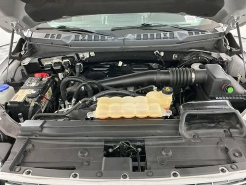 Used 2018 Ford F150 Lariat w/ Equipment Group 502A Luxury AWD/4WD image 32