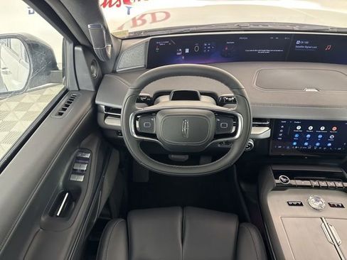 New 2025 Lincoln Navigator L Reserve w/ Jet Appearance Package image 10