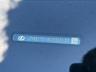 Used 2019 Lexus ES 300h w/ Premium Package