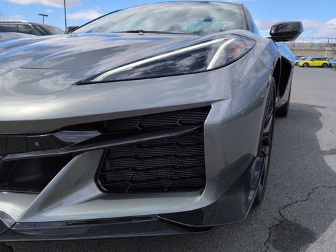 Used 2024 Chevrolet Corvette Z06 w/ Stealth Interior Trim Package image 11