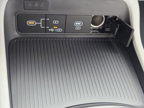 New 2026 Hyundai Kona SE image 15